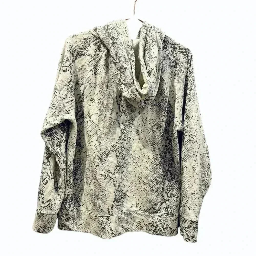 Calvin Klein winter white snake skin hoodie size M - Picture 8 of 8